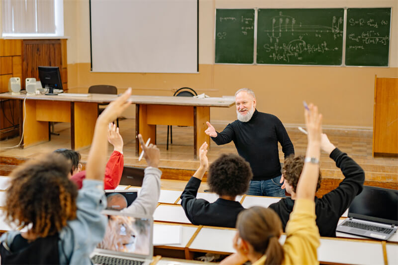 hybrid classroom